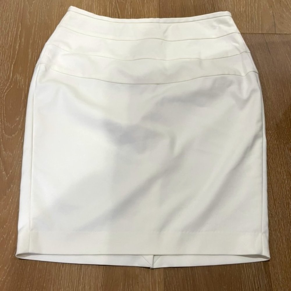 Zara Cream Pencil Skirt with Gold Zipper Detail Size Large